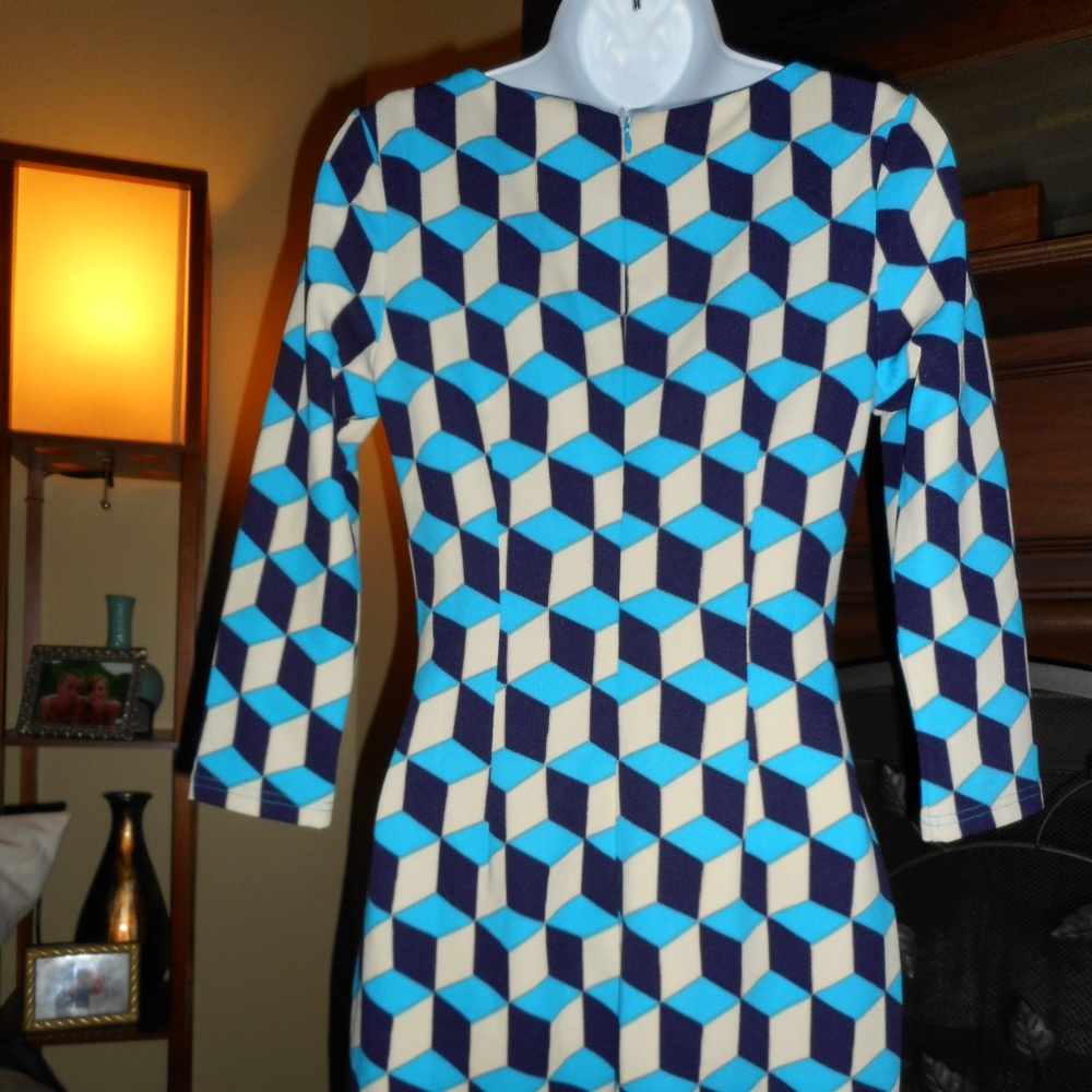 NWT Lucy Retro style pin up dress, size Small - Picture 6 of 8